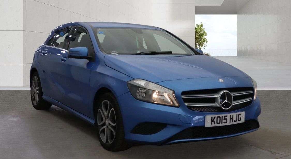 A 2015 MERCEDES-BENZ A CLASS 1.5 A180 CDI Sport Hatchback 5dr Diesel 7G-DCT Euro 5 (s/s) (109 ps) A 2015 MERCEDES-BENZ A CLASS 1.5 A180 CDI Sport Hatchback 5dr Diesel 7G-DCT Euro 5 (s/s) (109 ps)