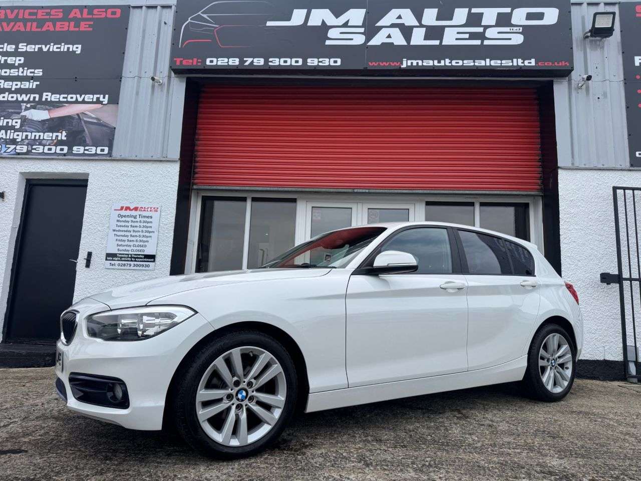 A 2017 BMW 1 SERIES 1.5 116d Sport Hatchback 5dr Diesel Manual Euro 6 (s/s) (116 ps) A 2017 BMW 1 SERIES 1.5 116d Sport Hatchback 5dr Diesel Manual Euro 6 (s/s) (116 ps)