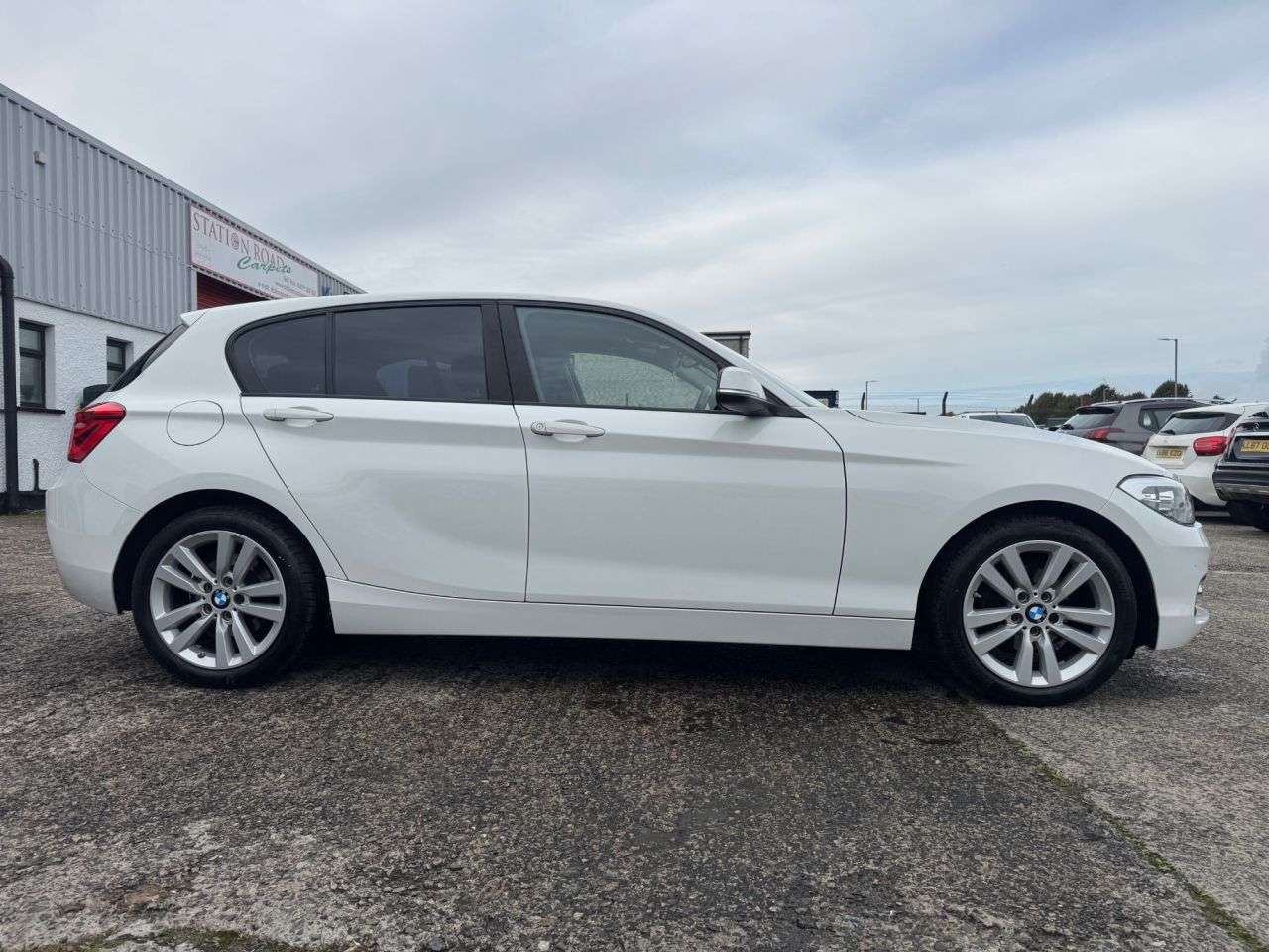 2017 BMW 1 SERIES 2017 BMW 1 SERIES