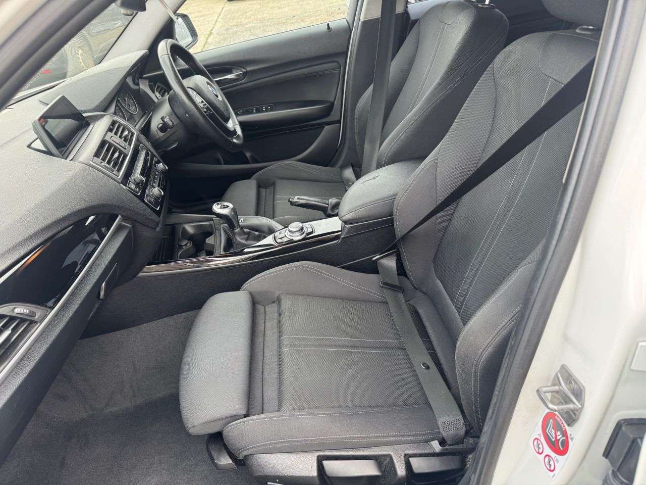 2017 BMW 1 SERIES 2017 BMW 1 SERIES