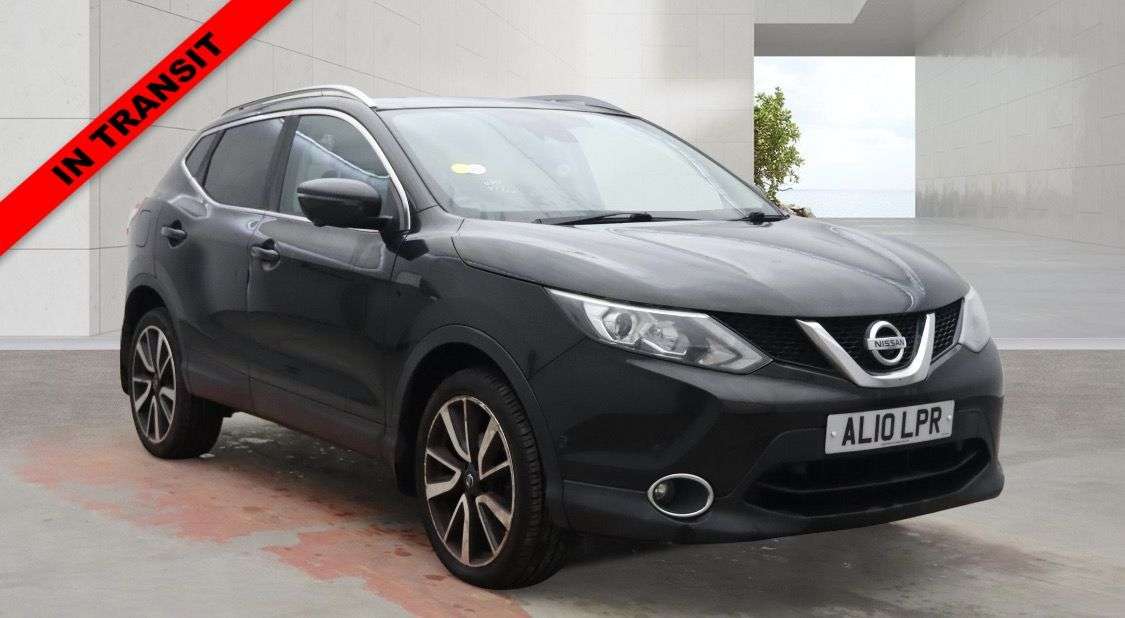 A 2017 NISSAN QASHQAI 1.6 dCi Tekna SUV 5dr Diesel Manual 2WD Euro 6 (s/s) (130 ps) A 2017 NISSAN QASHQAI 1.6 dCi Tekna SUV 5dr Diesel Manual 2WD Euro 6 (s/s) (130 ps)
