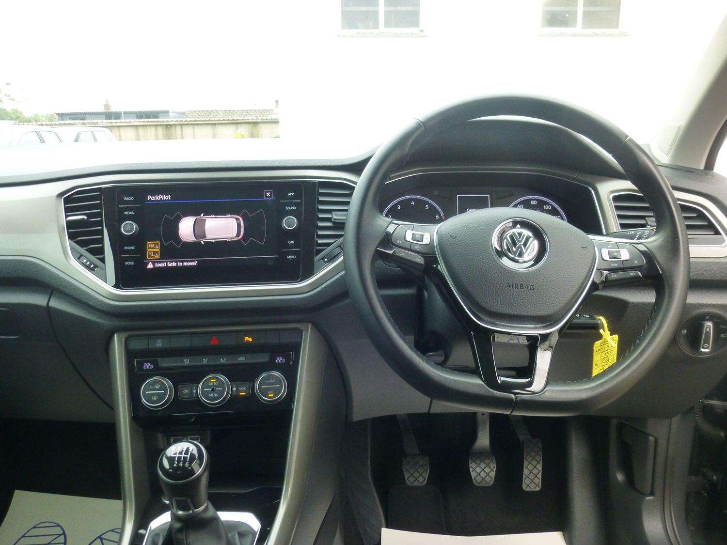 2020 VOLKSWAGEN T-ROC 2020 VOLKSWAGEN T-ROC