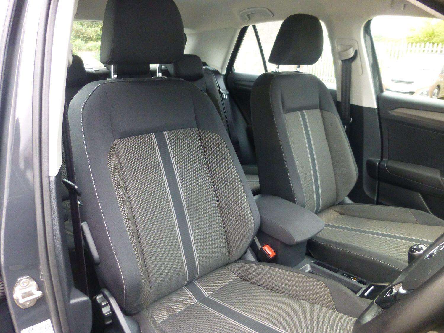 2020 VOLKSWAGEN T-ROC 2020 VOLKSWAGEN T-ROC