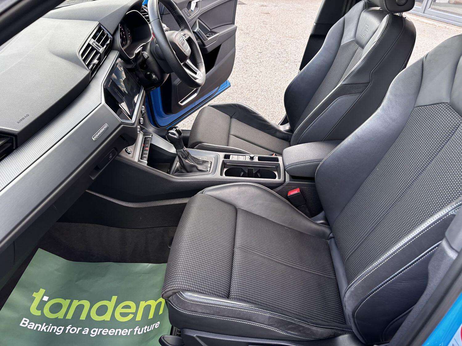 2019 AUDI Q3 2019 AUDI Q3