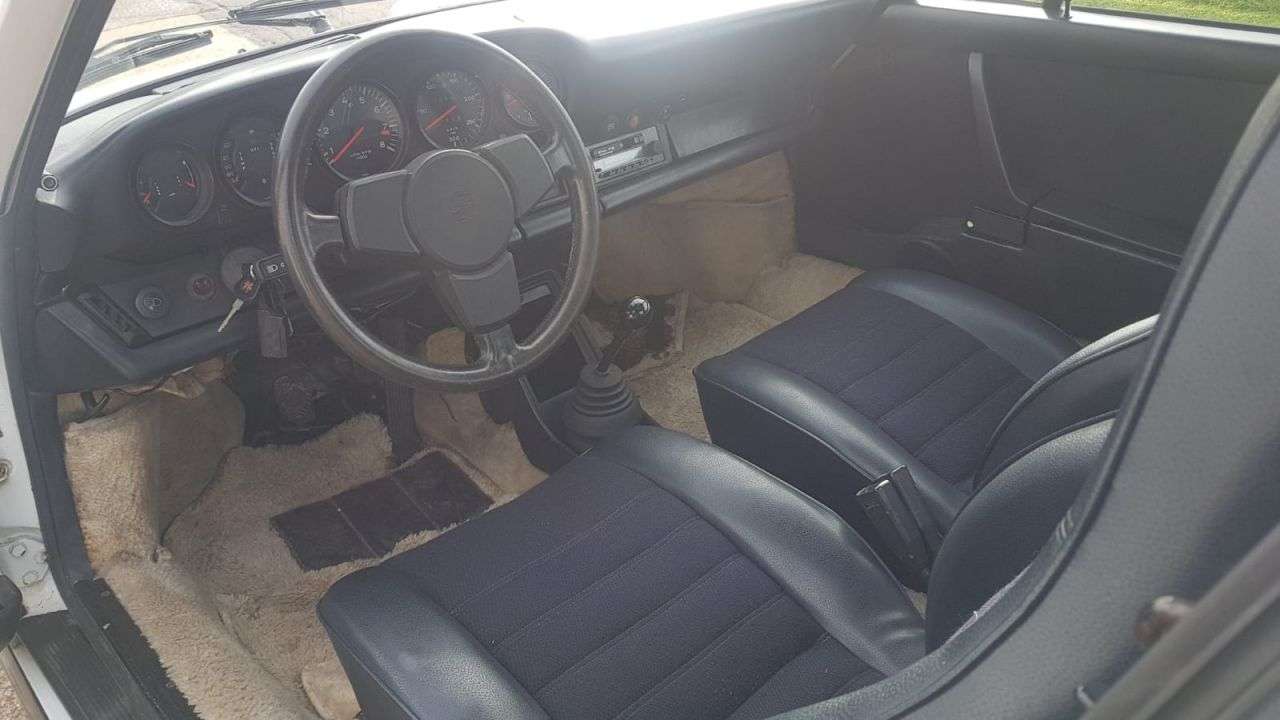 1972 PORSCHE 911 1972 PORSCHE 911