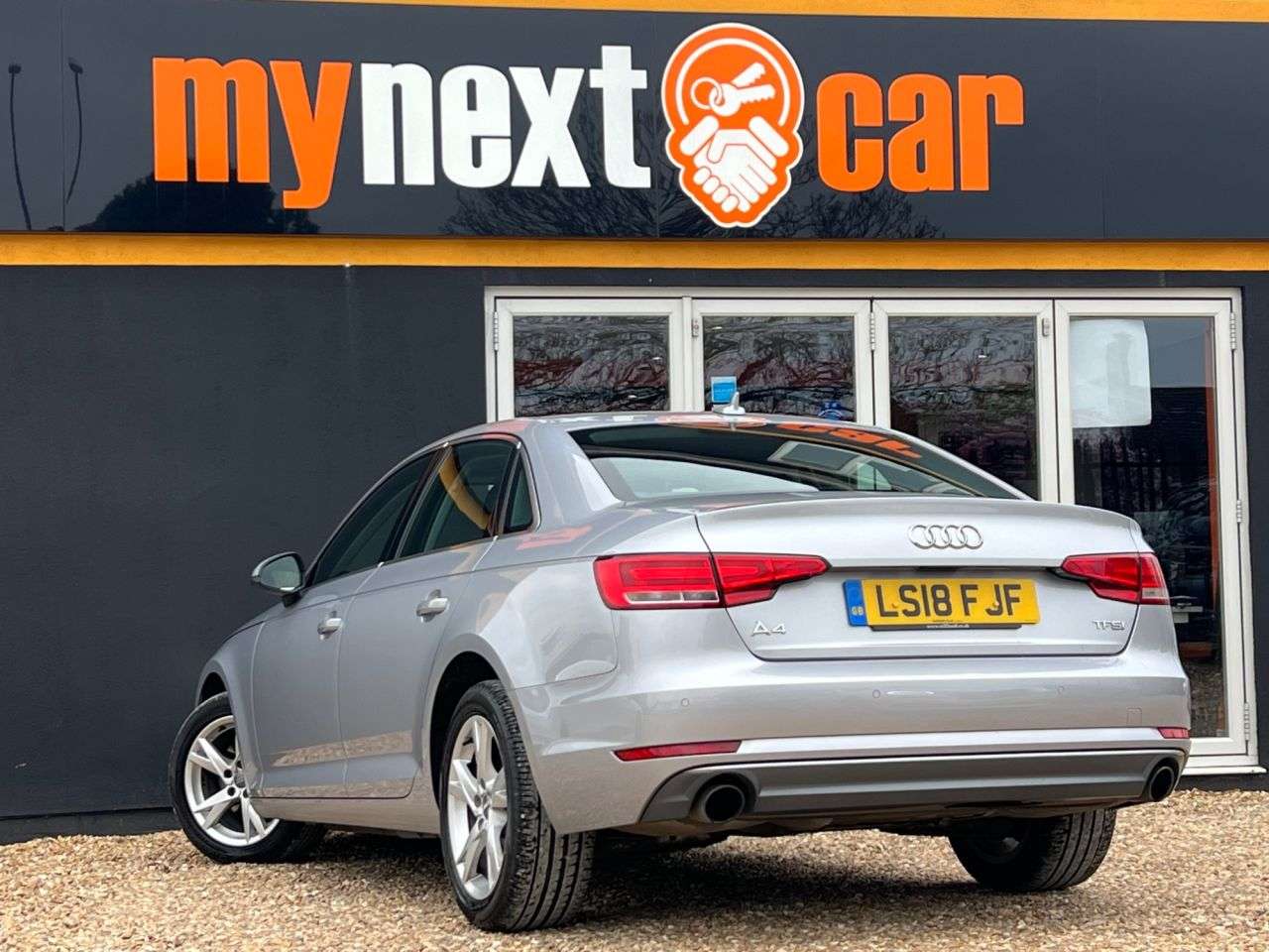 2018 AUDI A4 2018 AUDI A4