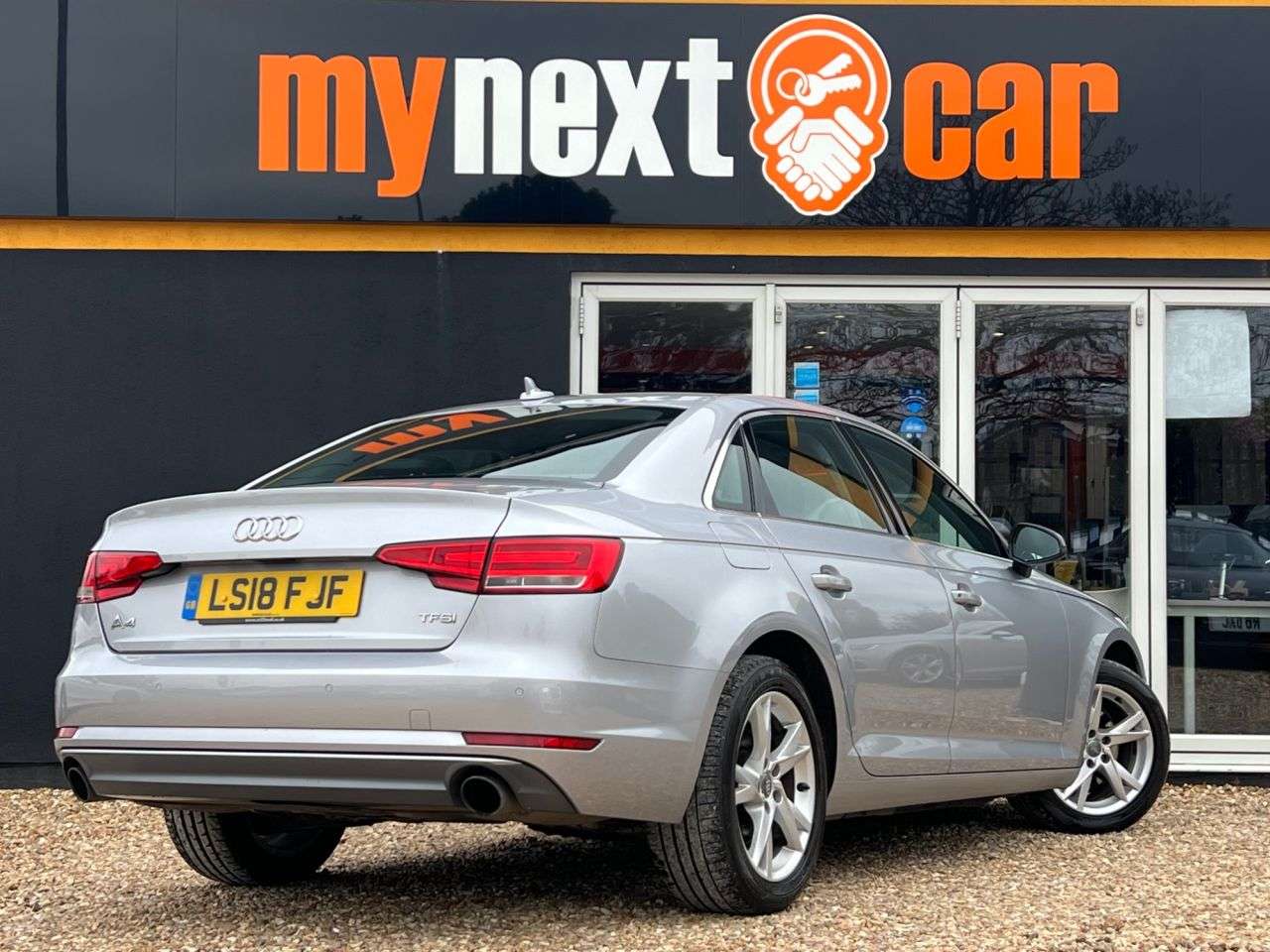 2018 AUDI A4 2018 AUDI A4