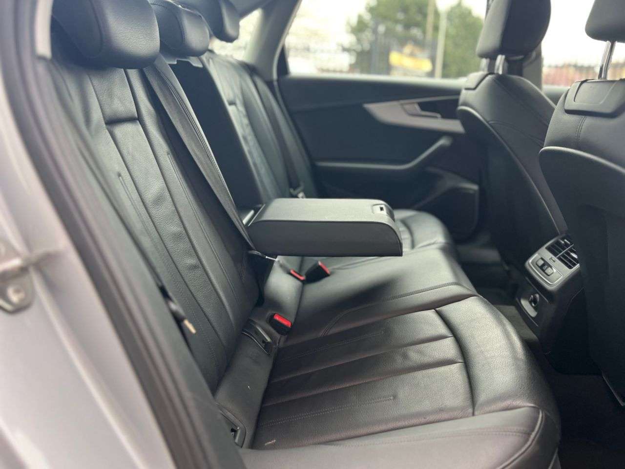 2018 AUDI A4 2018 AUDI A4