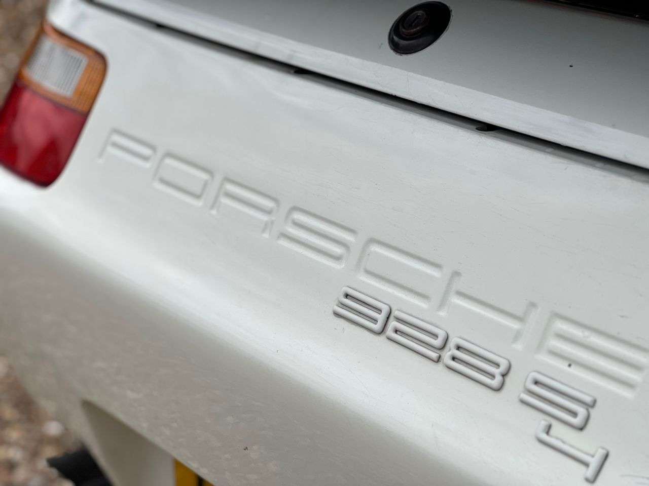 1990 PORSCHE 928 1990 PORSCHE 928