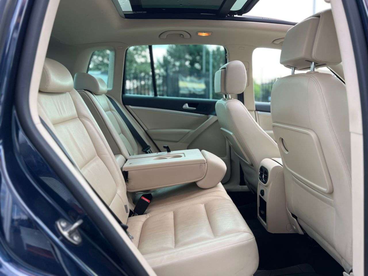 2015 VOLKSWAGEN TIGUAN 2015 VOLKSWAGEN TIGUAN