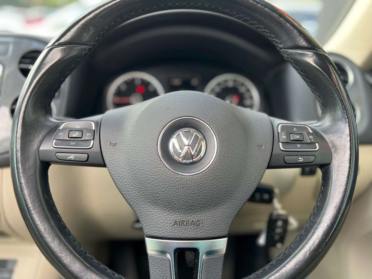 2015 VOLKSWAGEN TIGUAN 2015 VOLKSWAGEN TIGUAN