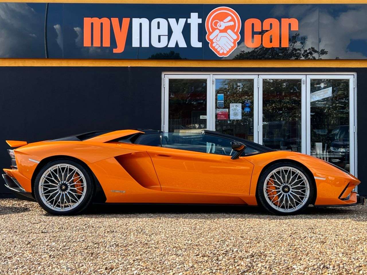 2019 LAMBORGHINI AVENTADOR S 2019 LAMBORGHINI AVENTADOR S