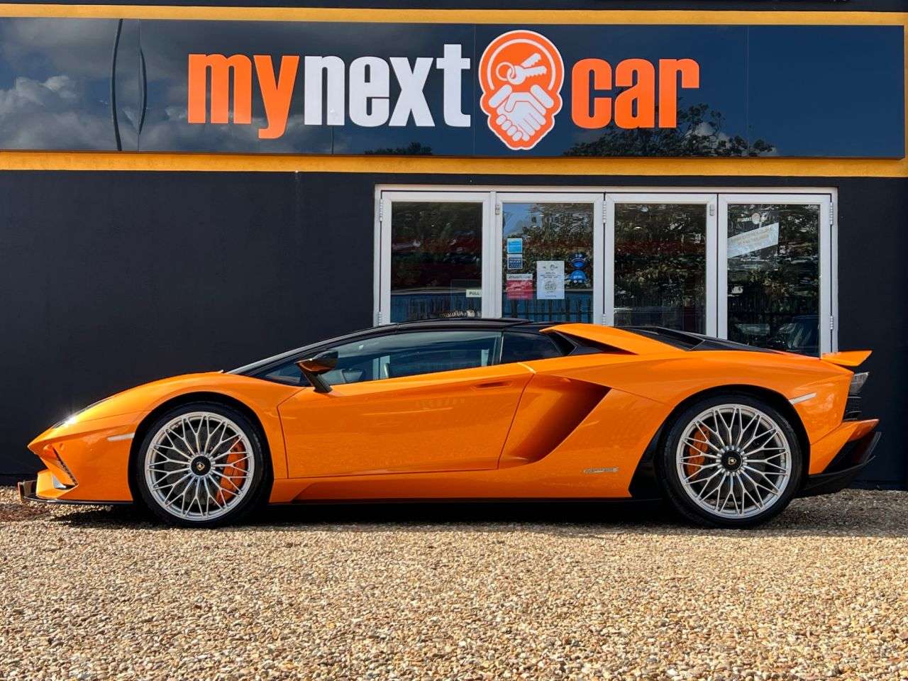 2019 LAMBORGHINI AVENTADOR S 2019 LAMBORGHINI AVENTADOR S