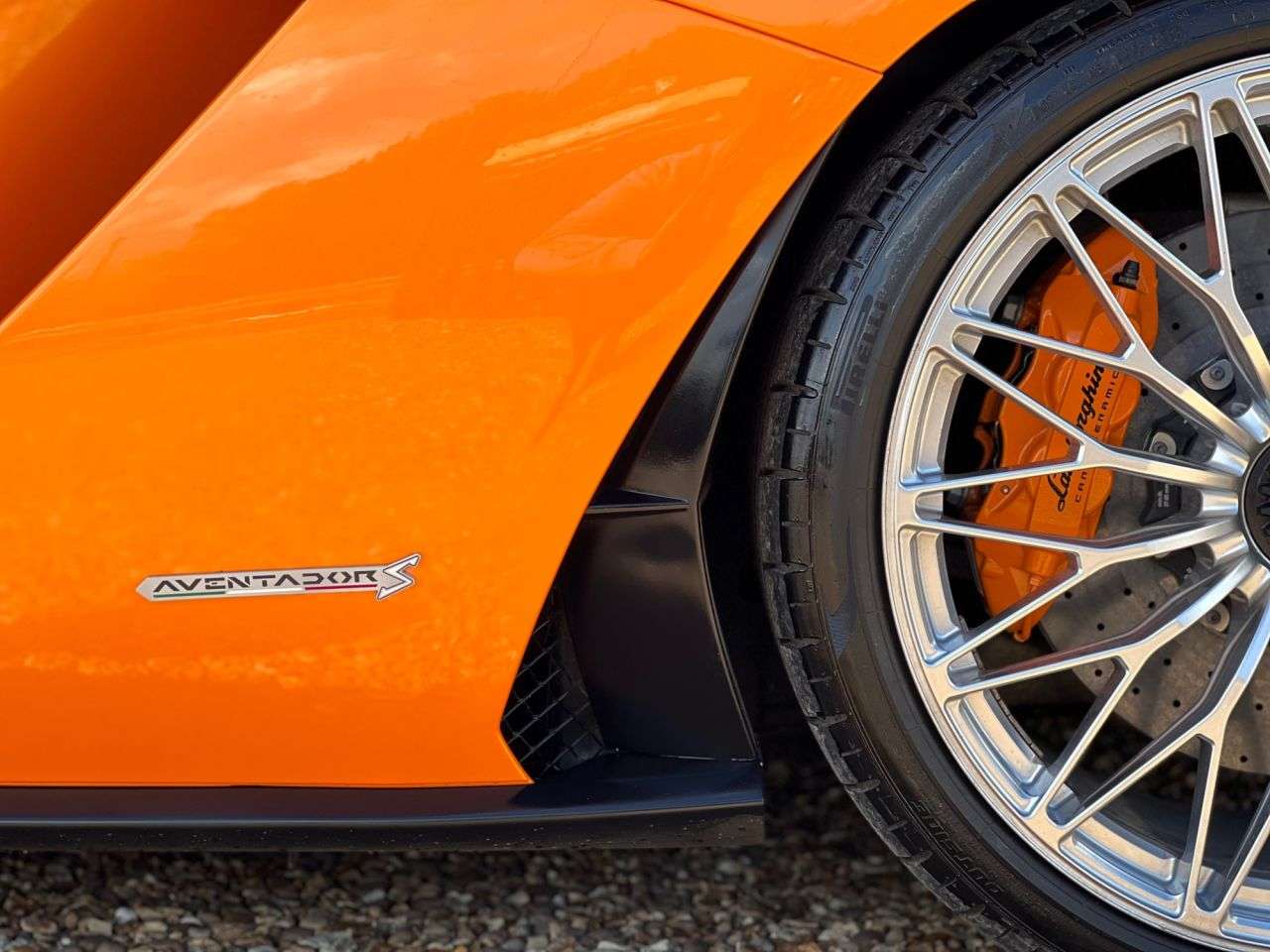 2019 LAMBORGHINI AVENTADOR S 2019 LAMBORGHINI AVENTADOR S