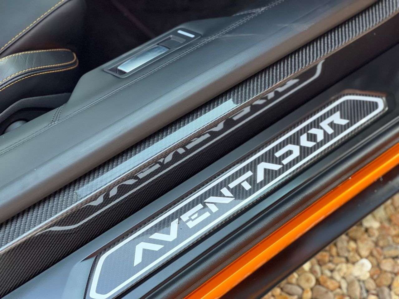 2019 LAMBORGHINI AVENTADOR S 2019 LAMBORGHINI AVENTADOR S