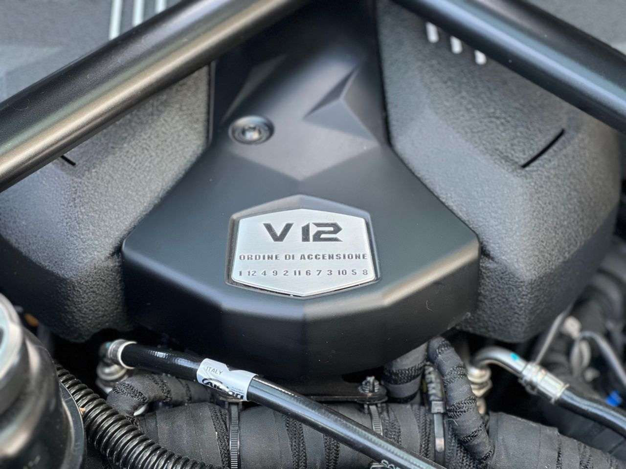 2019 LAMBORGHINI AVENTADOR S 2019 LAMBORGHINI AVENTADOR S