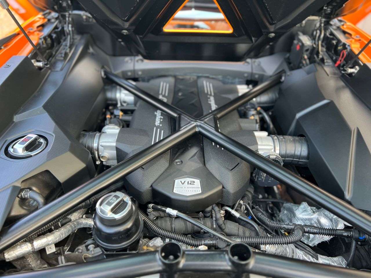 2019 LAMBORGHINI AVENTADOR S 2019 LAMBORGHINI AVENTADOR S
