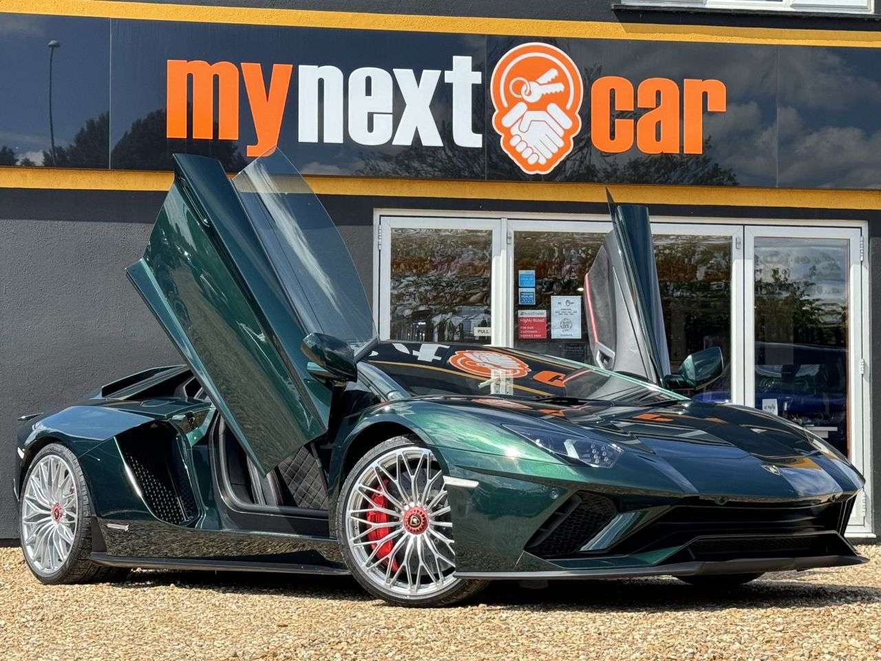 null LAMBORGHINI AVENTADOR null LAMBORGHINI AVENTADOR