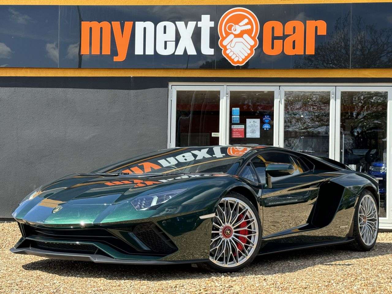 null LAMBORGHINI AVENTADOR null LAMBORGHINI AVENTADOR