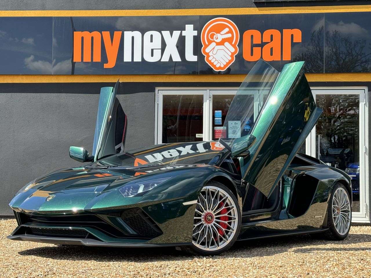 null LAMBORGHINI AVENTADOR null LAMBORGHINI AVENTADOR