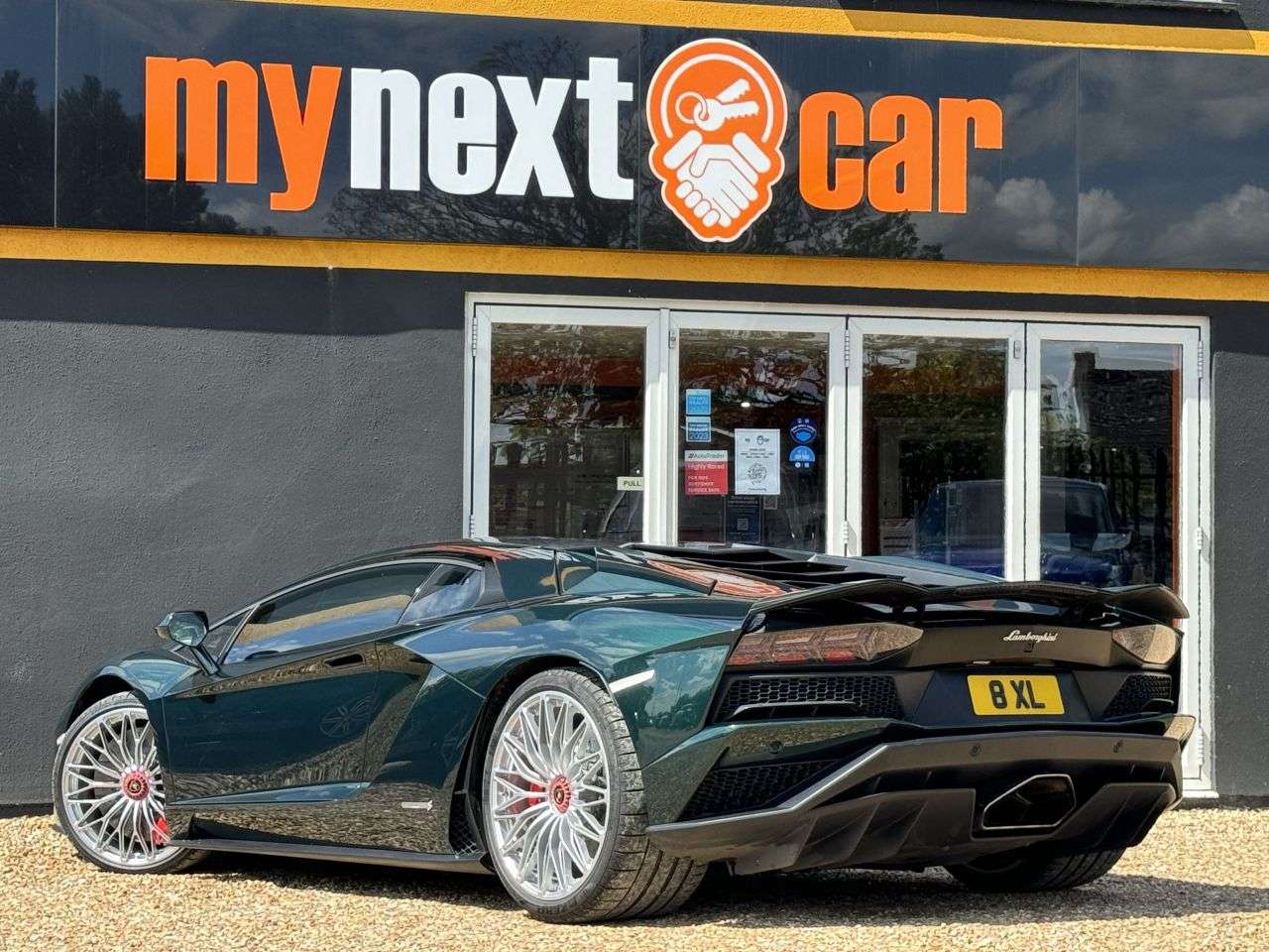 null LAMBORGHINI AVENTADOR null LAMBORGHINI AVENTADOR