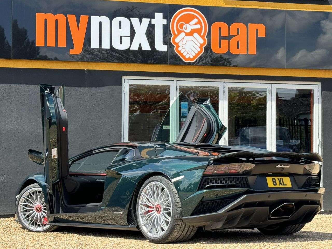 null LAMBORGHINI AVENTADOR null LAMBORGHINI AVENTADOR