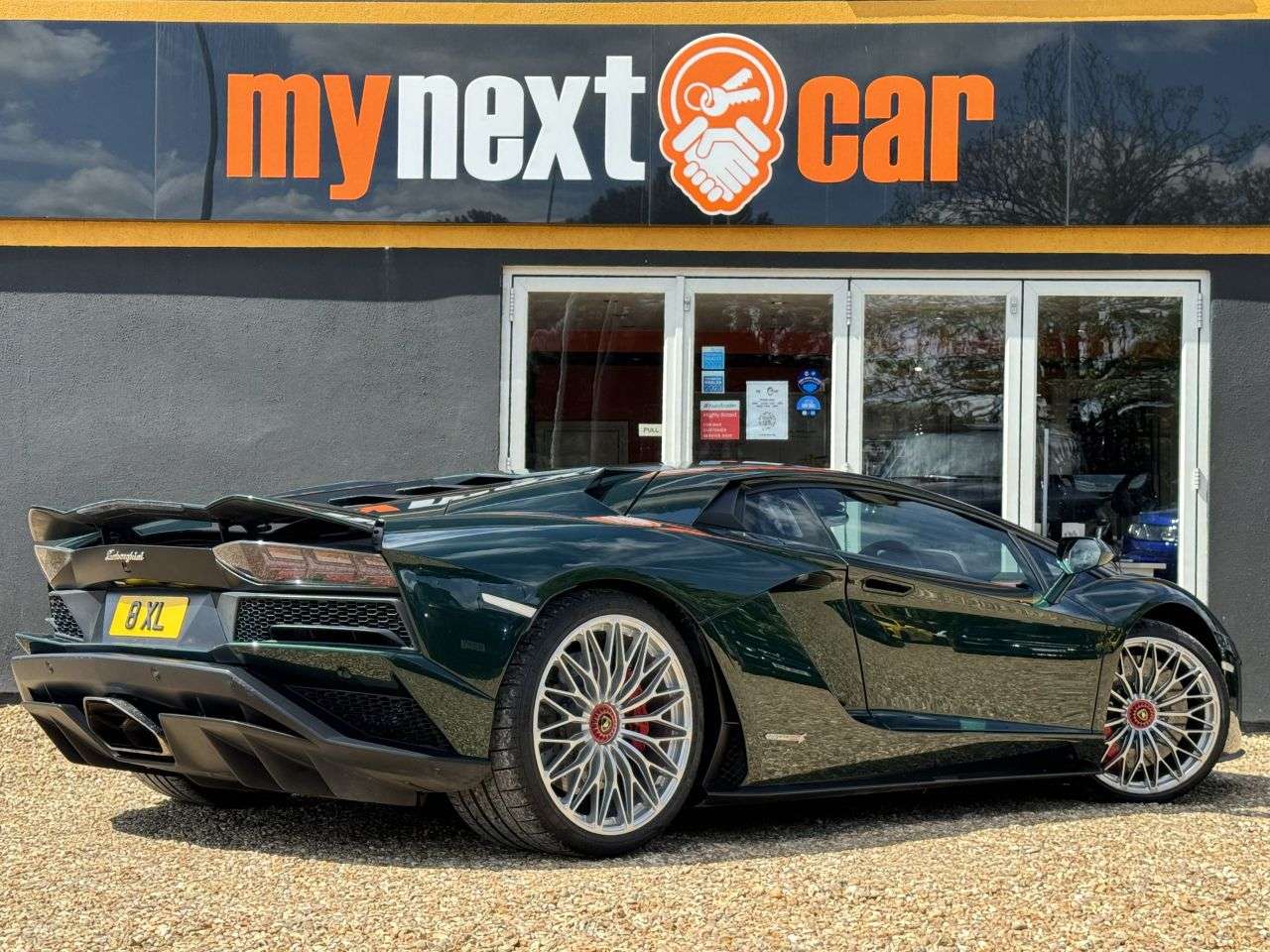 null LAMBORGHINI AVENTADOR null LAMBORGHINI AVENTADOR