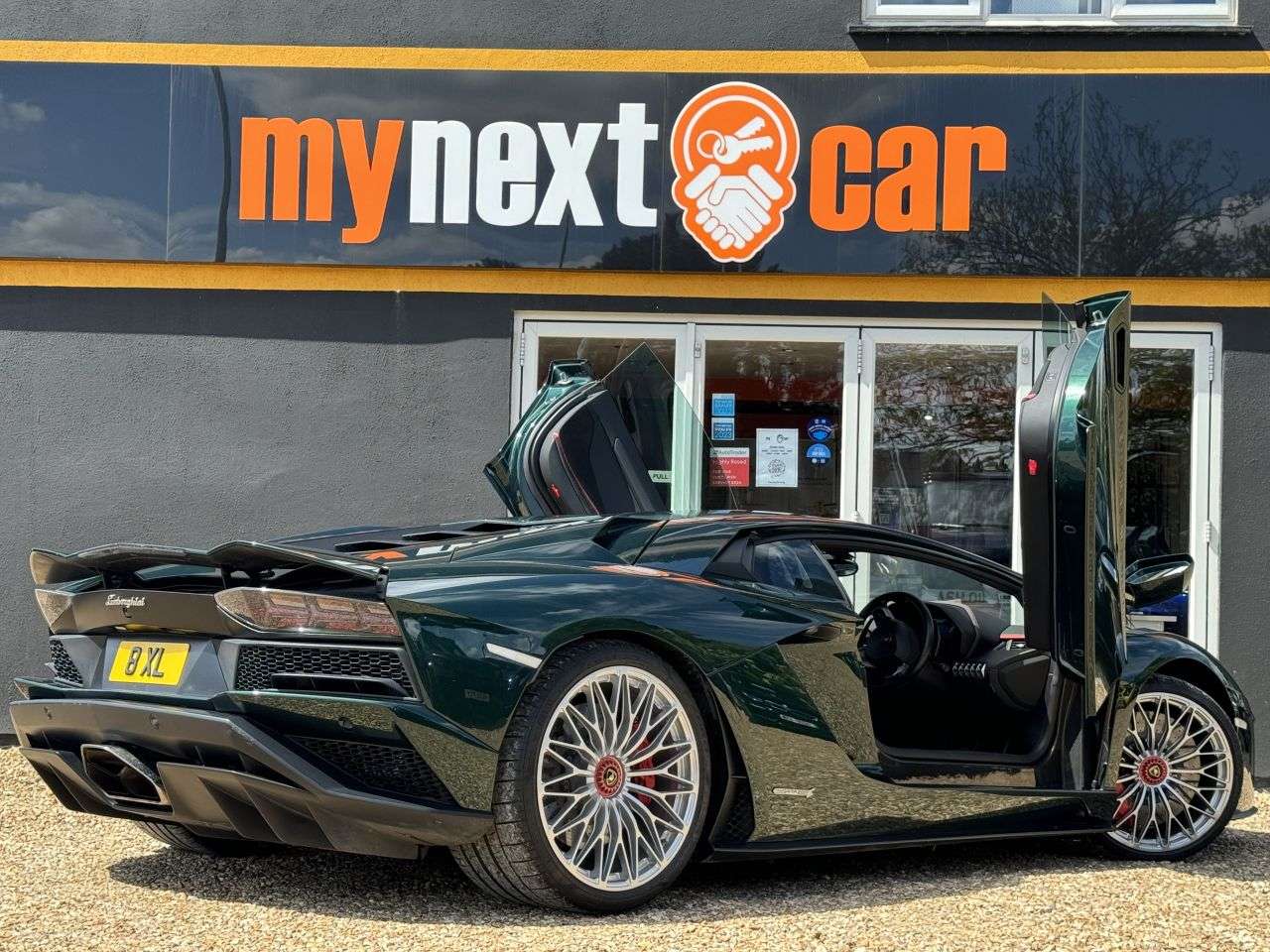 null LAMBORGHINI AVENTADOR null LAMBORGHINI AVENTADOR