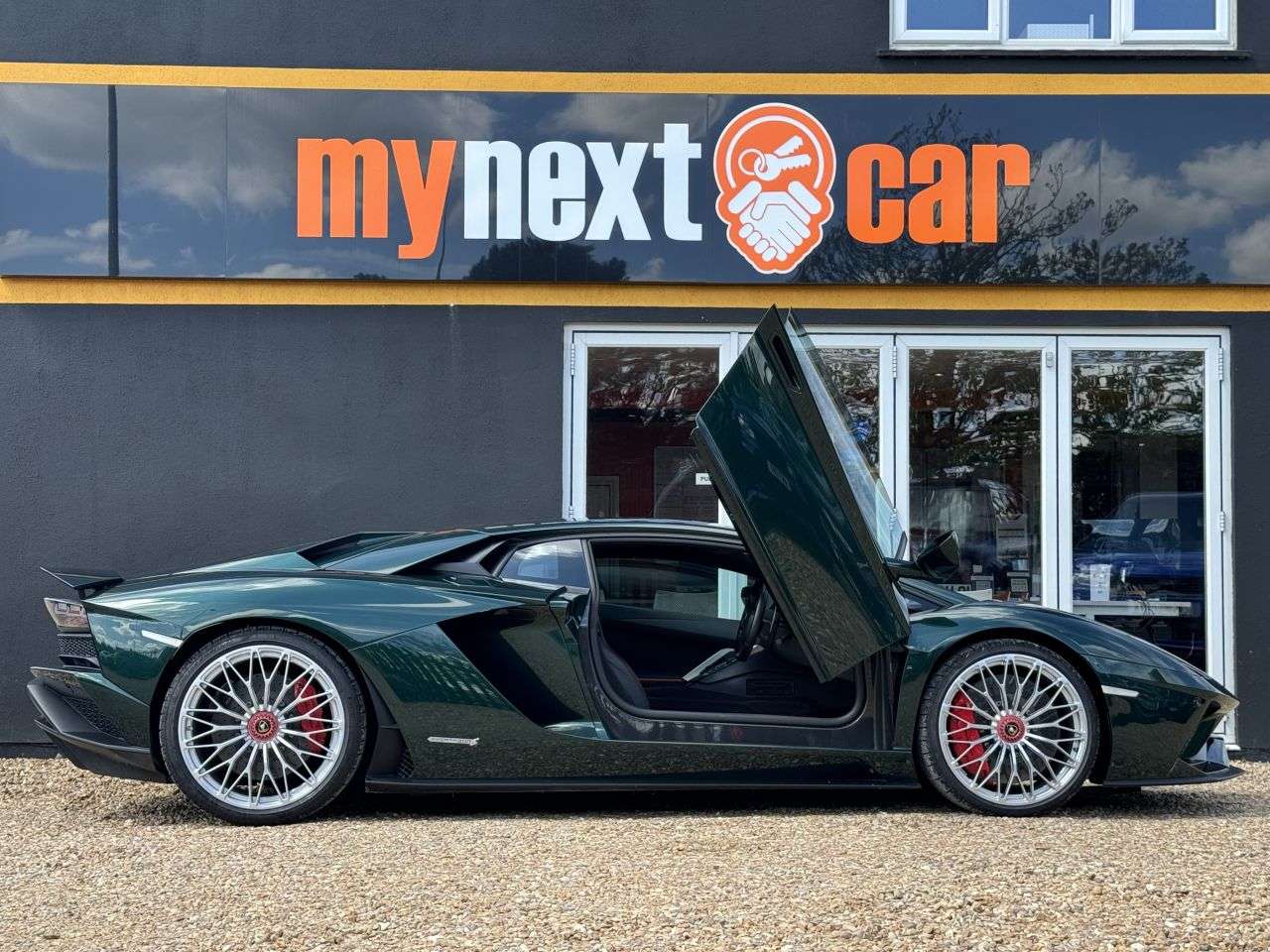 null LAMBORGHINI AVENTADOR null LAMBORGHINI AVENTADOR