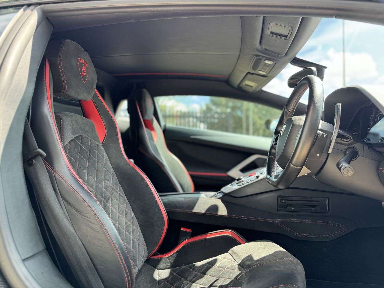 null LAMBORGHINI AVENTADOR null LAMBORGHINI AVENTADOR