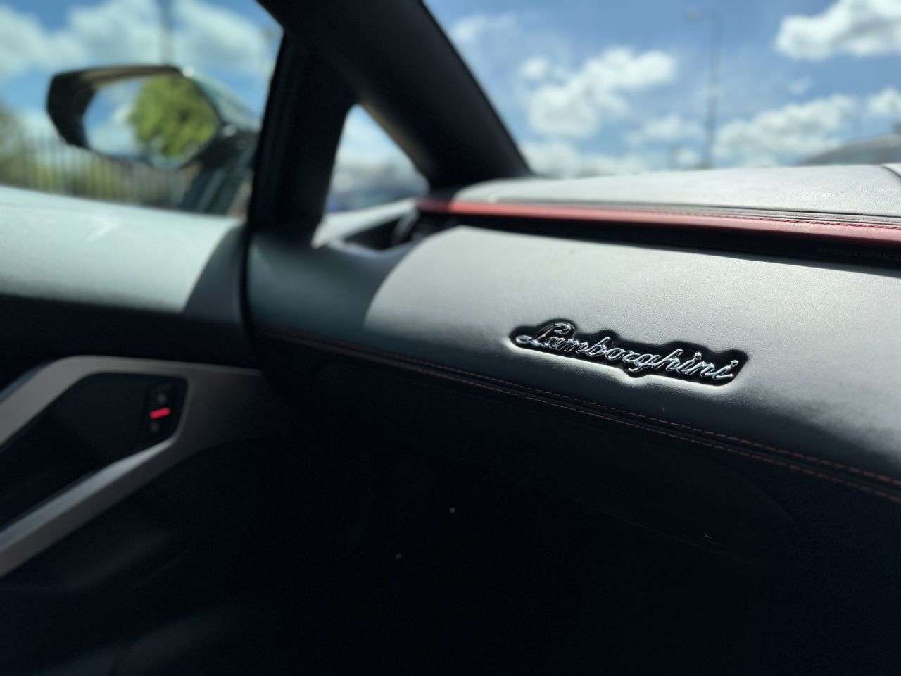 null LAMBORGHINI AVENTADOR null LAMBORGHINI AVENTADOR