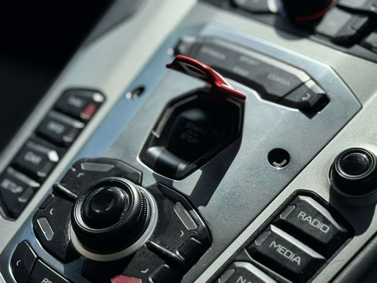 null LAMBORGHINI AVENTADOR null LAMBORGHINI AVENTADOR