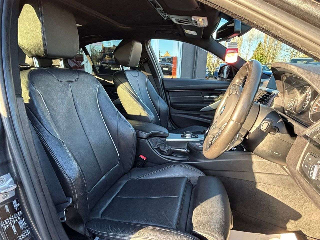 null BMW 3 SERIES null BMW 3 SERIES