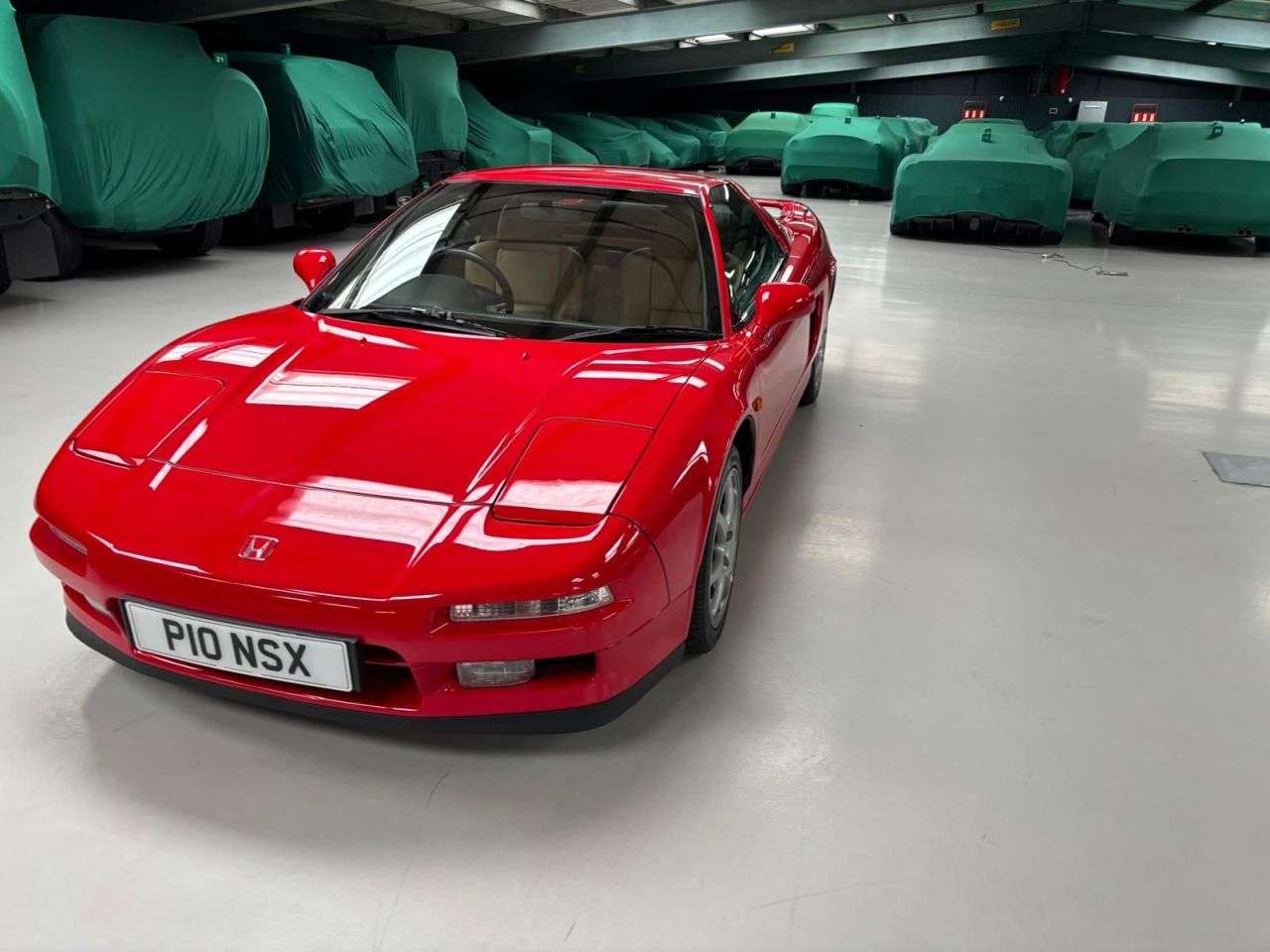 A 2004 HONDA NSX 3.2 T Targa 2dr 6 speed Manual ONLY COVERED 3000 MILES/ 1 OWNER A 2004 HONDA NSX 3.2 T Targa 2dr 6 speed Manual ONLY COVERED 3000 MILES/ 1 OWNER