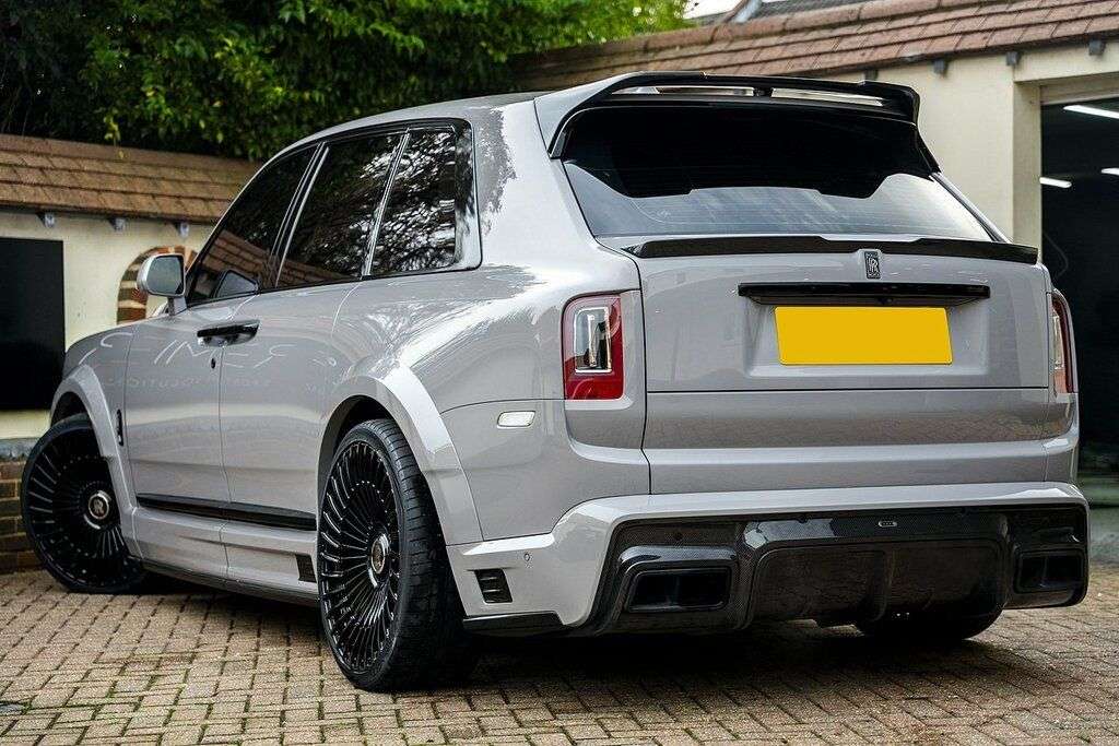 Check out this Rolls-royce Cullinan Petrol Automatic