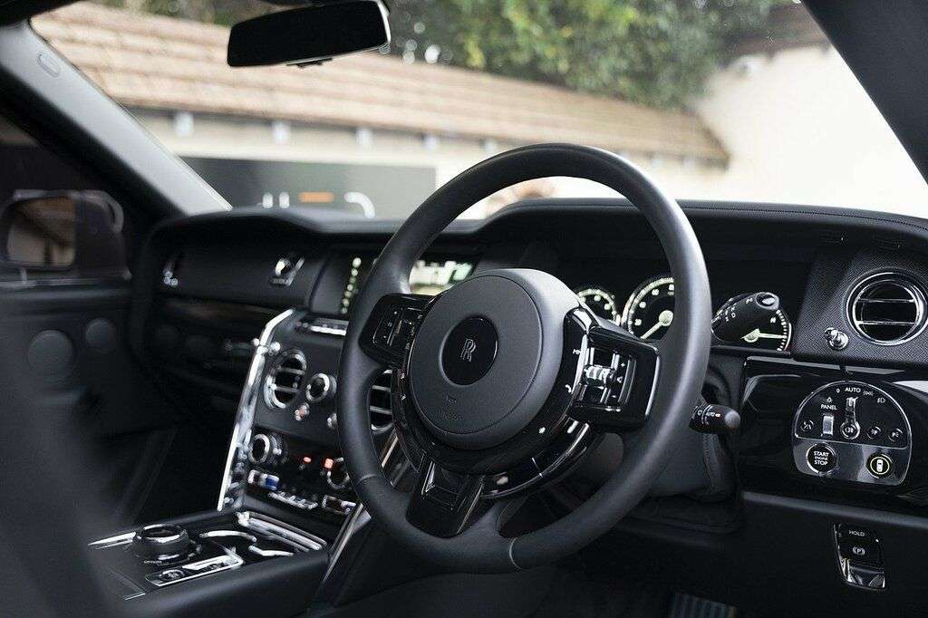 null ROLLS-ROYCE CULLINAN null ROLLS-ROYCE CULLINAN