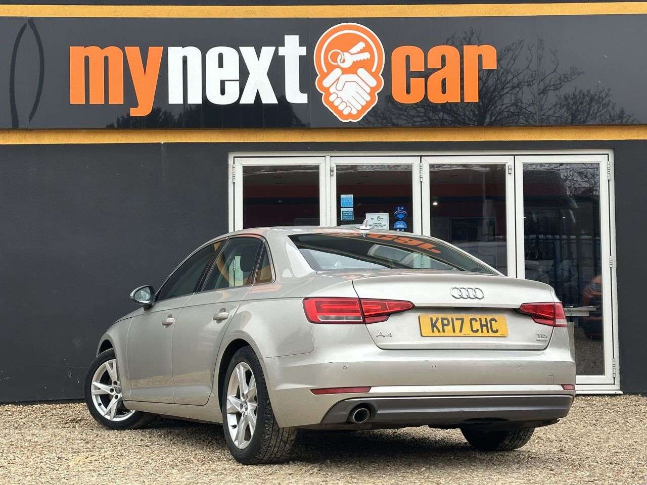 2017 AUDI A4 2017 AUDI A4