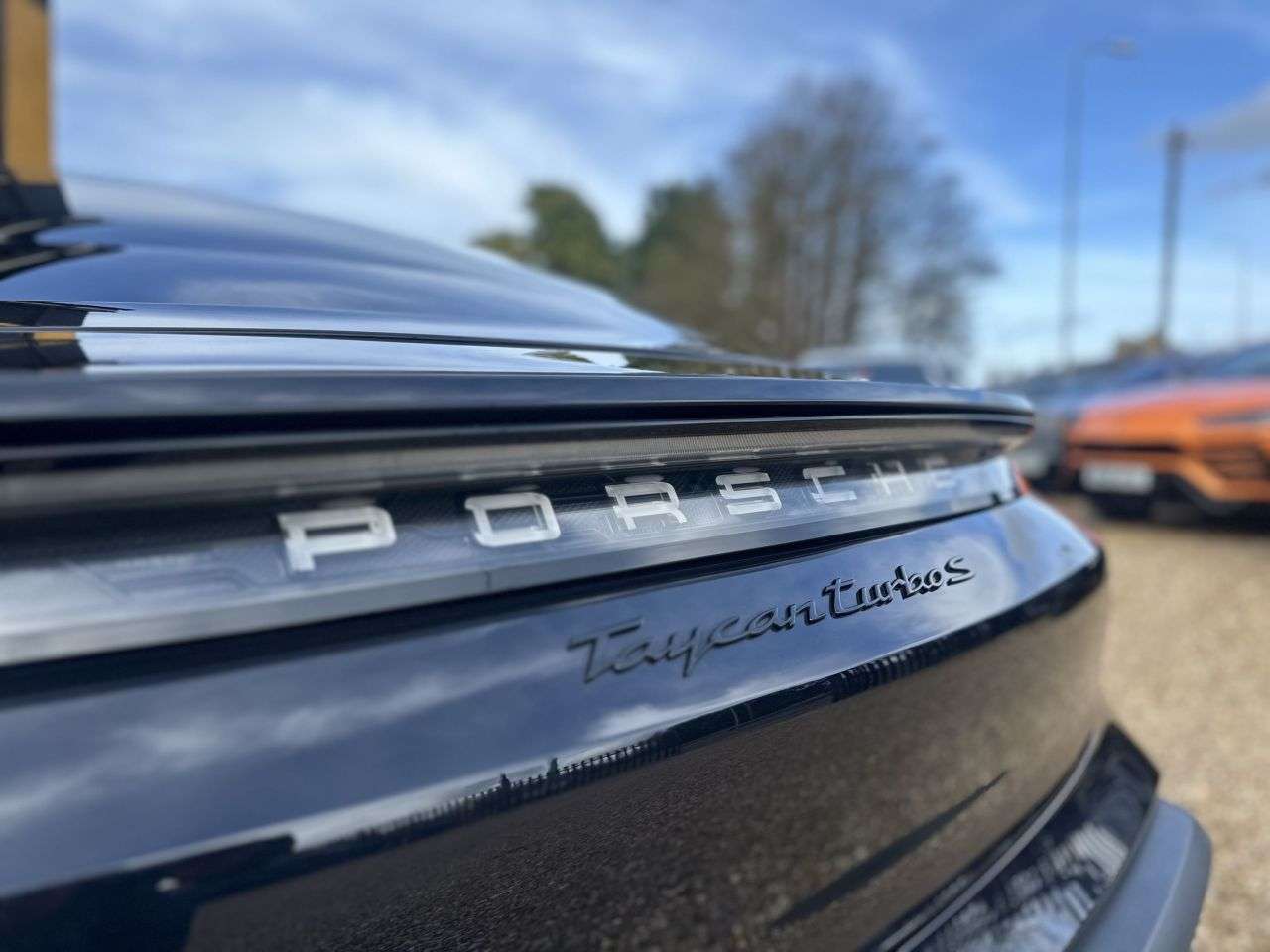 2020 PORSCHE TAYCAN 2020 PORSCHE TAYCAN