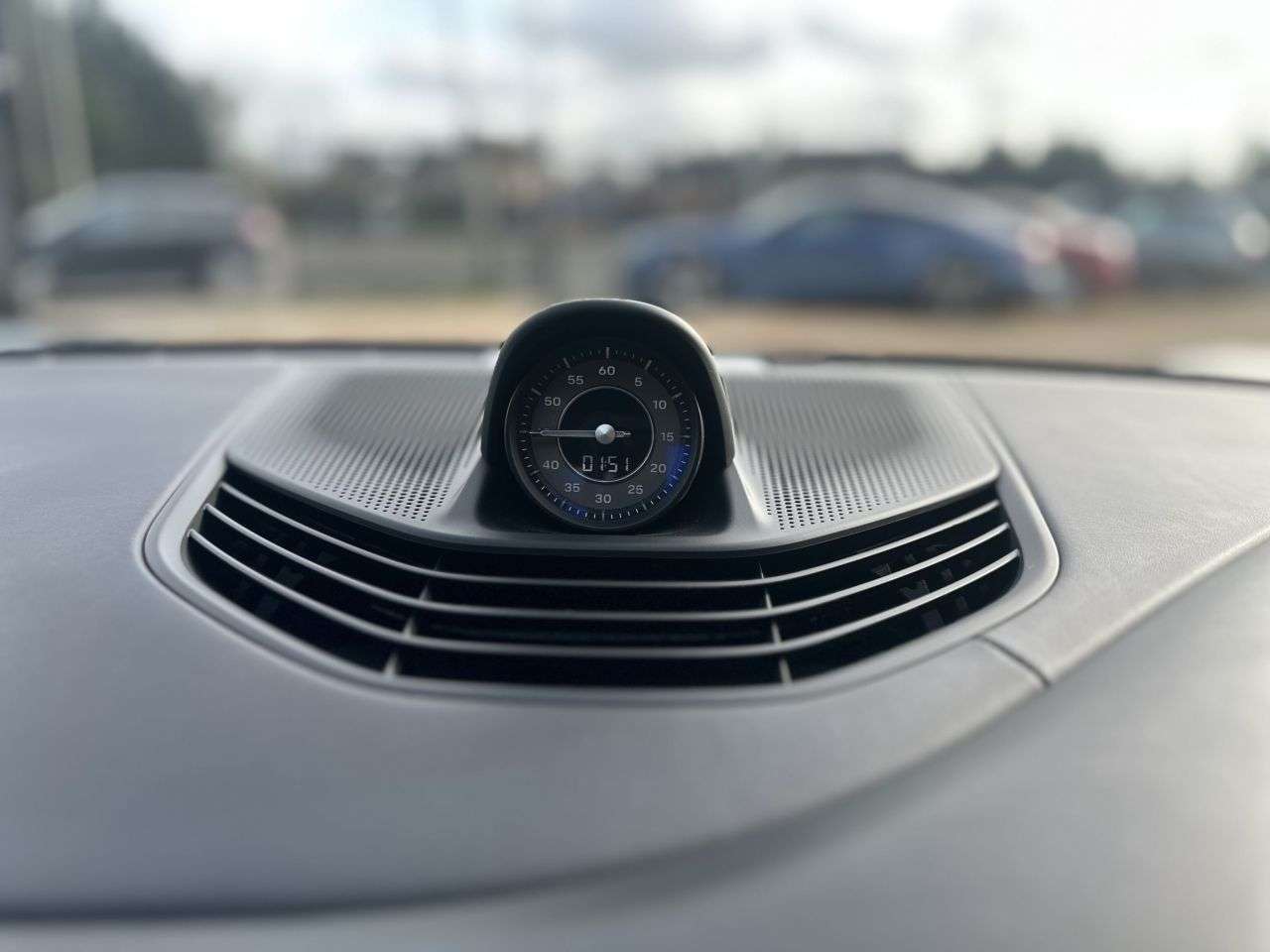 2020 PORSCHE TAYCAN 2020 PORSCHE TAYCAN