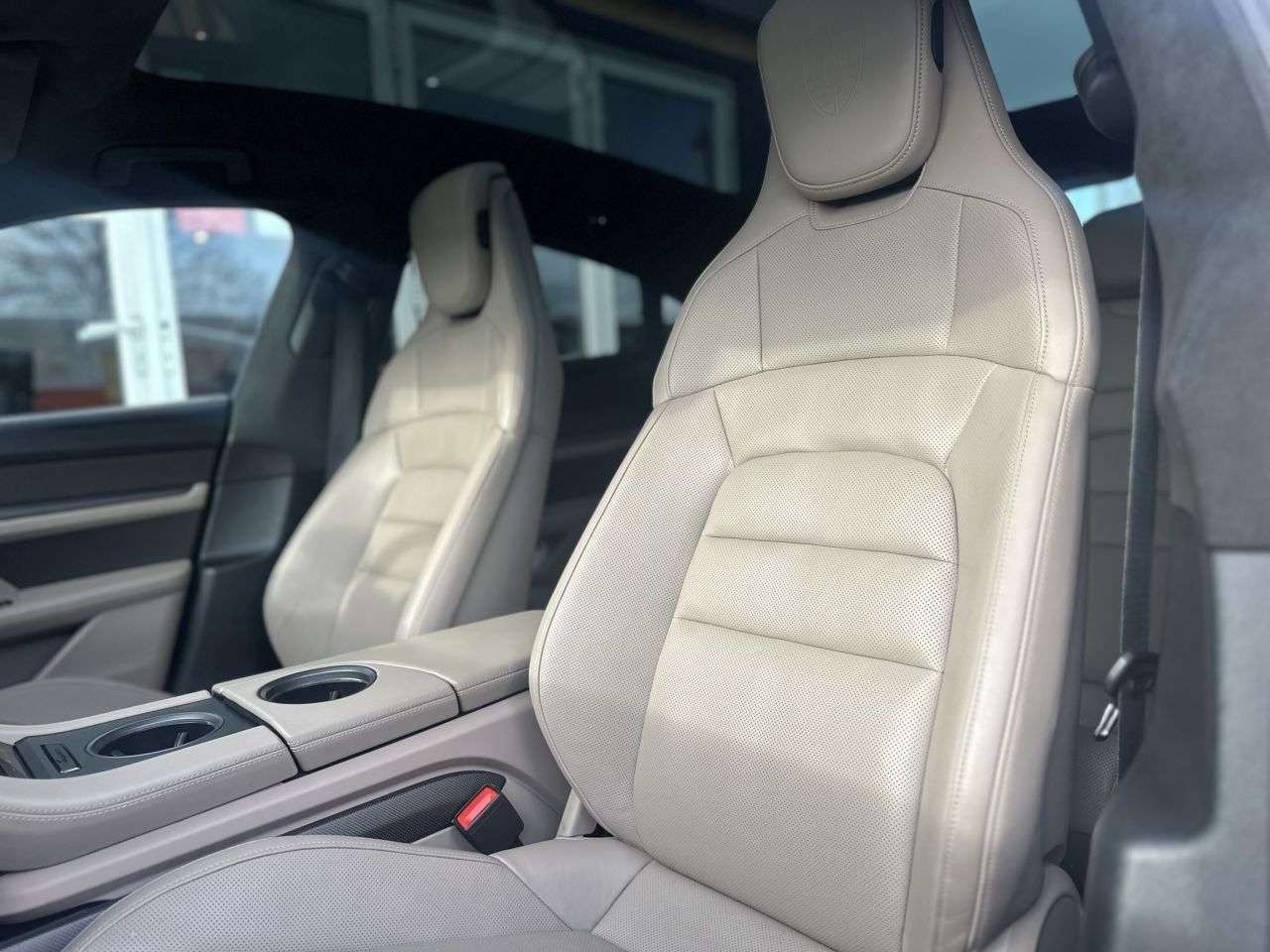 2020 PORSCHE TAYCAN 2020 PORSCHE TAYCAN