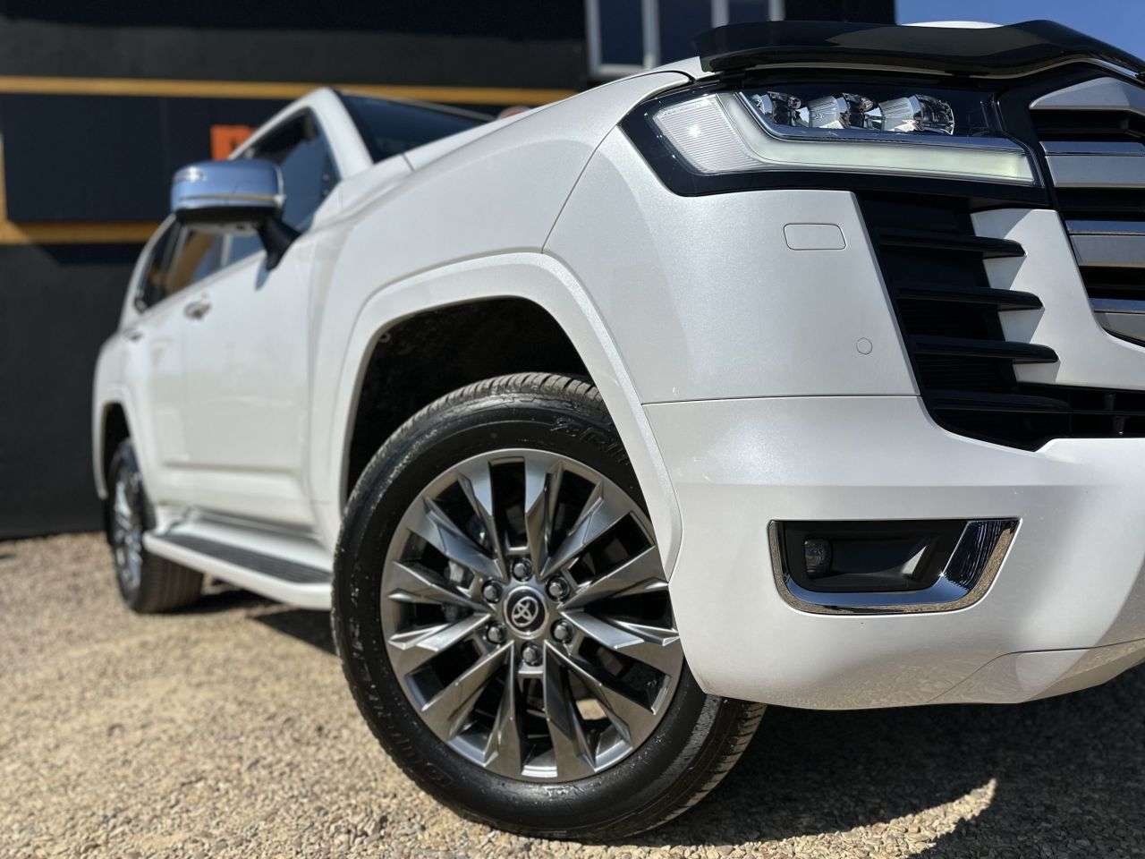 null TOYOTA LAND CRUISER null TOYOTA LAND CRUISER