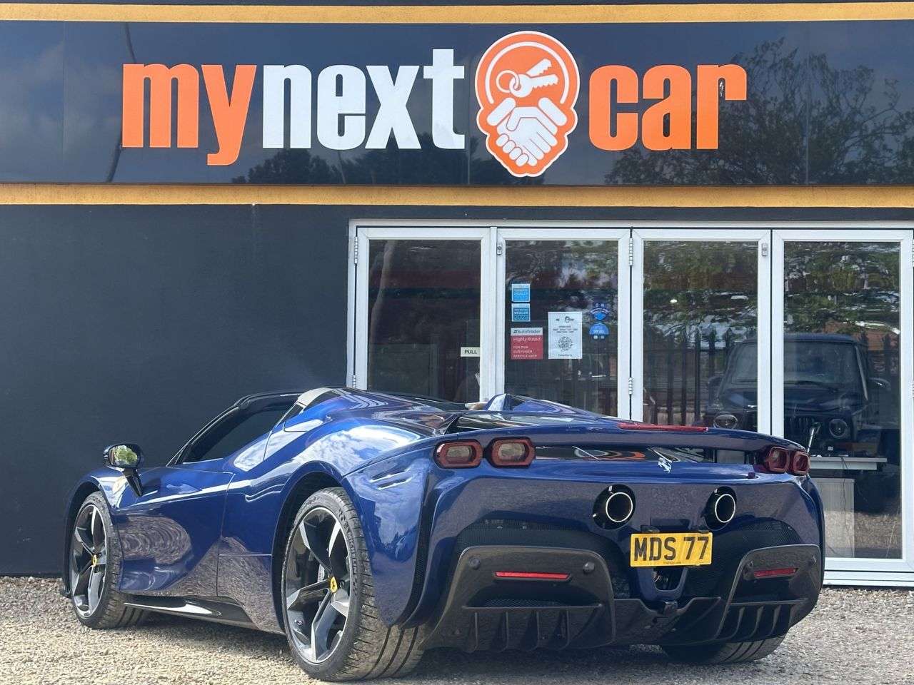 null FERRARI SF90 SPIDER null FERRARI SF90 SPIDER