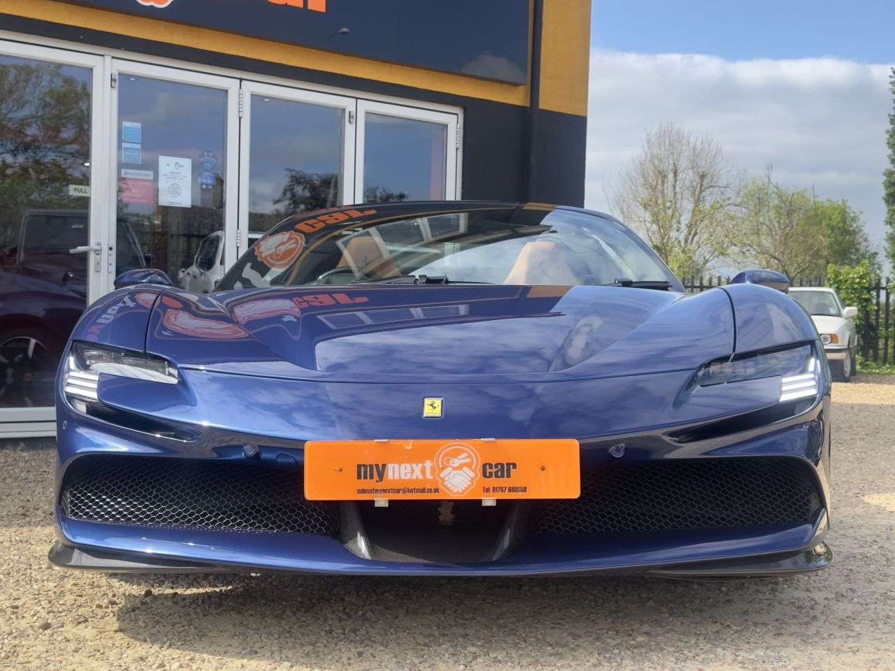 null FERRARI SF90 SPIDER null FERRARI SF90 SPIDER