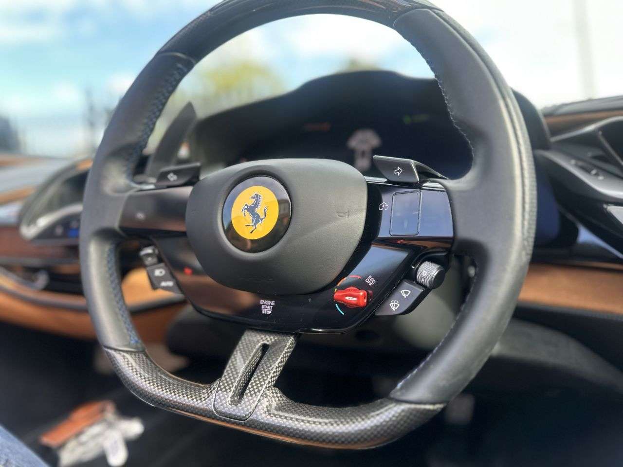 null FERRARI SF90 SPIDER null FERRARI SF90 SPIDER