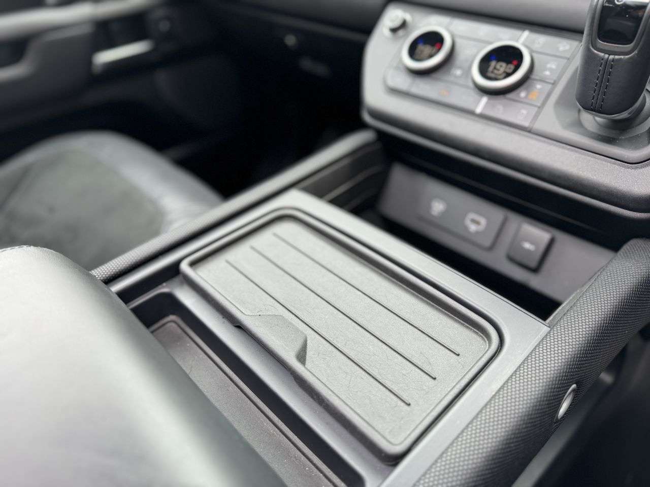 2023 LAND ROVER DEFENDER 2023 LAND ROVER DEFENDER