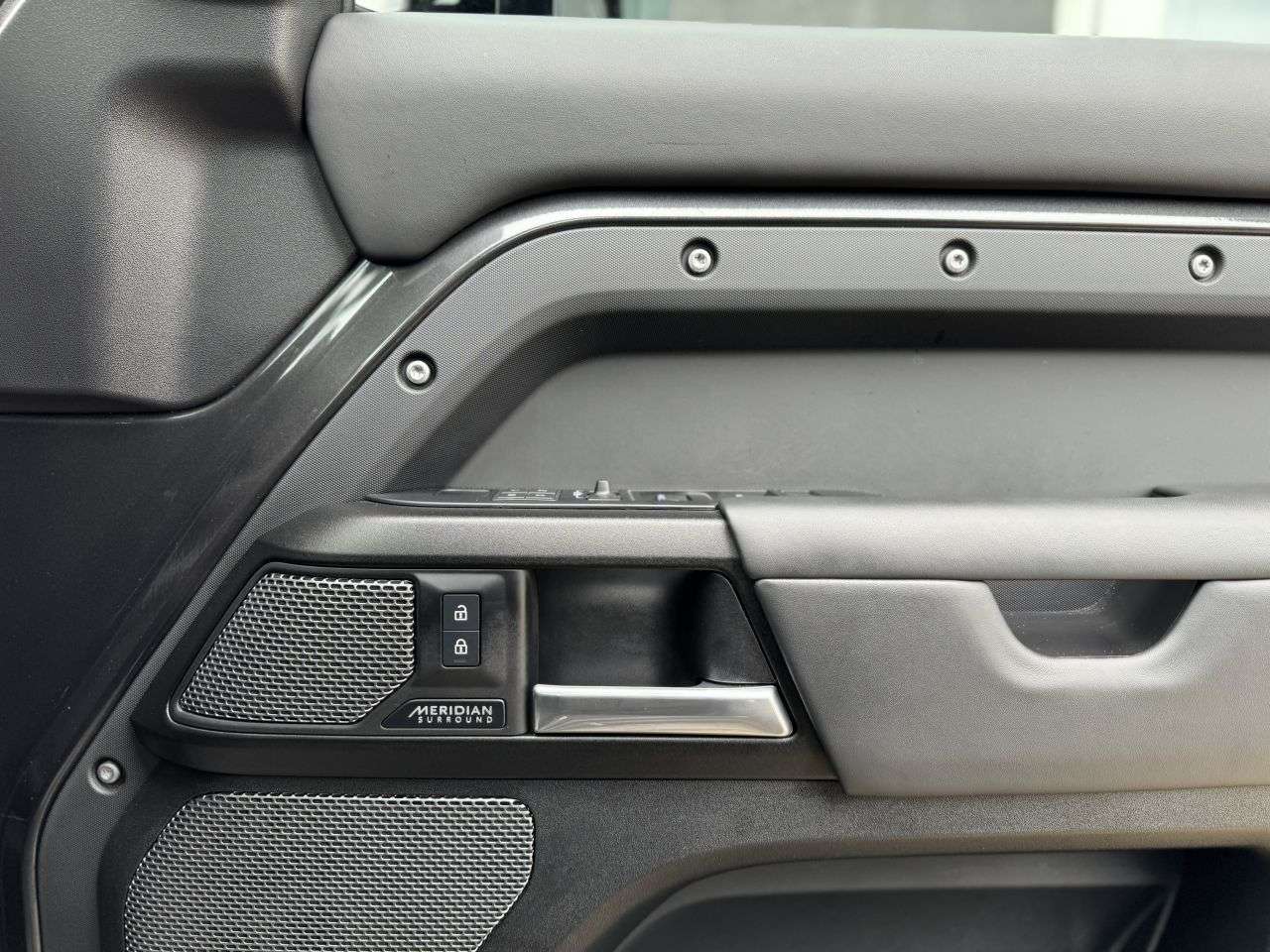 2023 LAND ROVER DEFENDER 2023 LAND ROVER DEFENDER