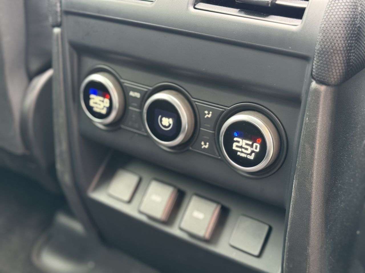 2023 LAND ROVER DEFENDER 2023 LAND ROVER DEFENDER