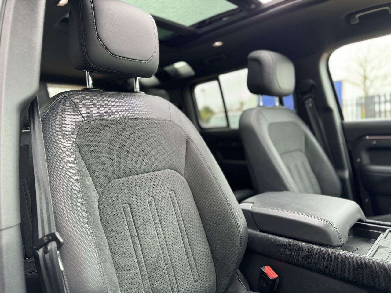 2023 LAND ROVER DEFENDER 2023 LAND ROVER DEFENDER