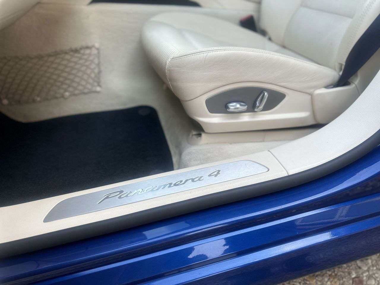 2010 PORSCHE PANAMERA 2010 PORSCHE PANAMERA