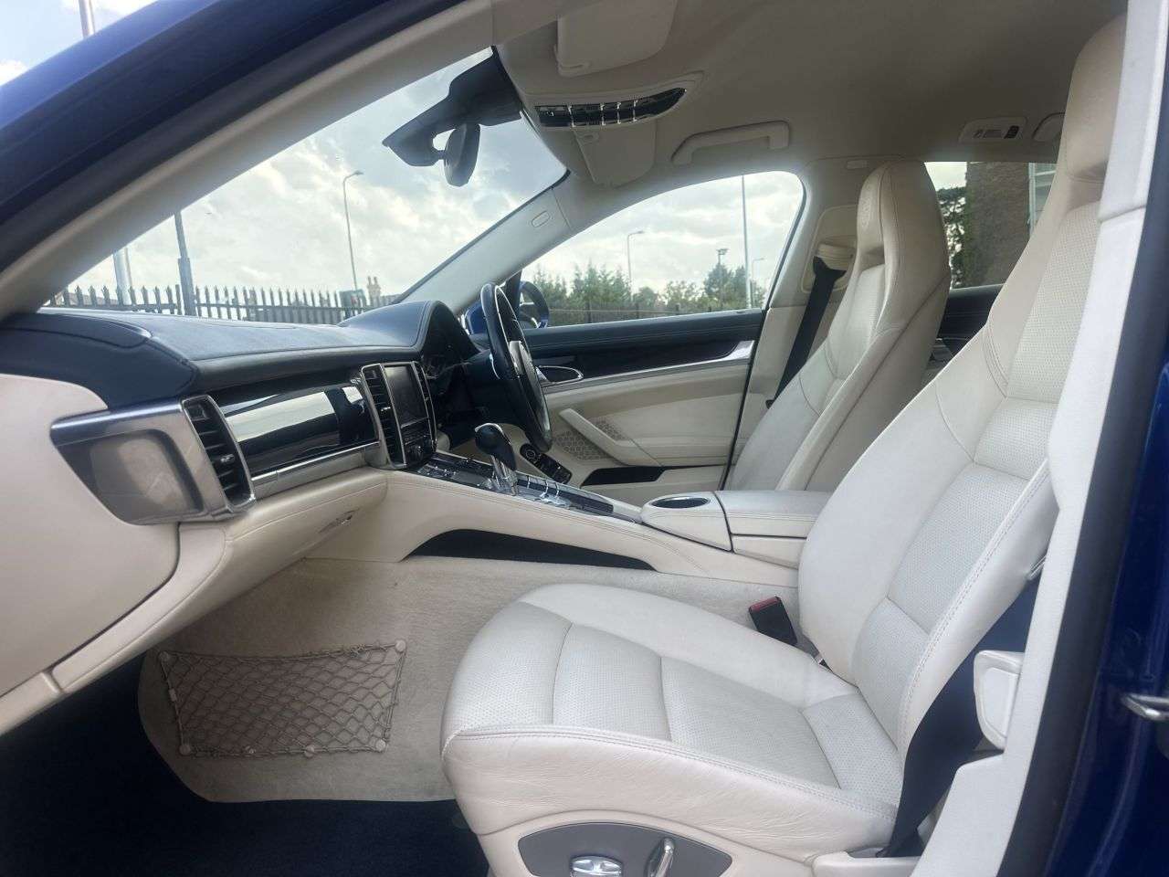 2010 PORSCHE PANAMERA 2010 PORSCHE PANAMERA